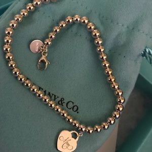 Tiffany “ MOM “ bracelet. Brand new never worn .